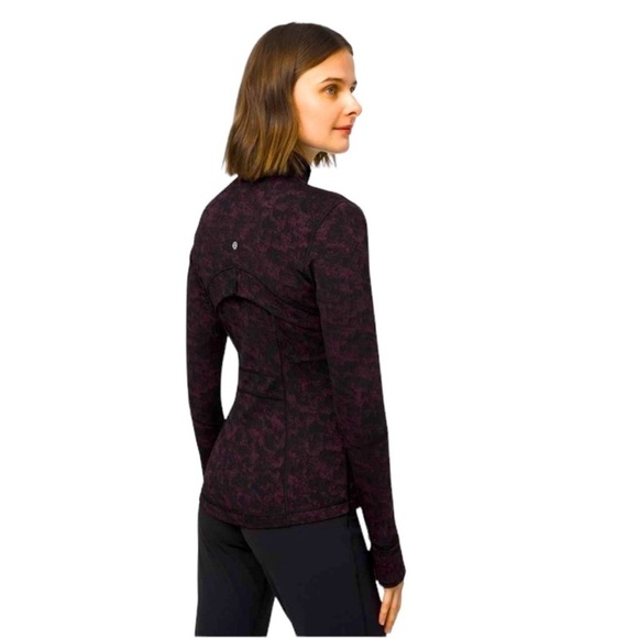 Lululemon Define Jacket Sz 4 Luxtreme
Misted Jacquard Black Black Cherry - Picture 2 of 11